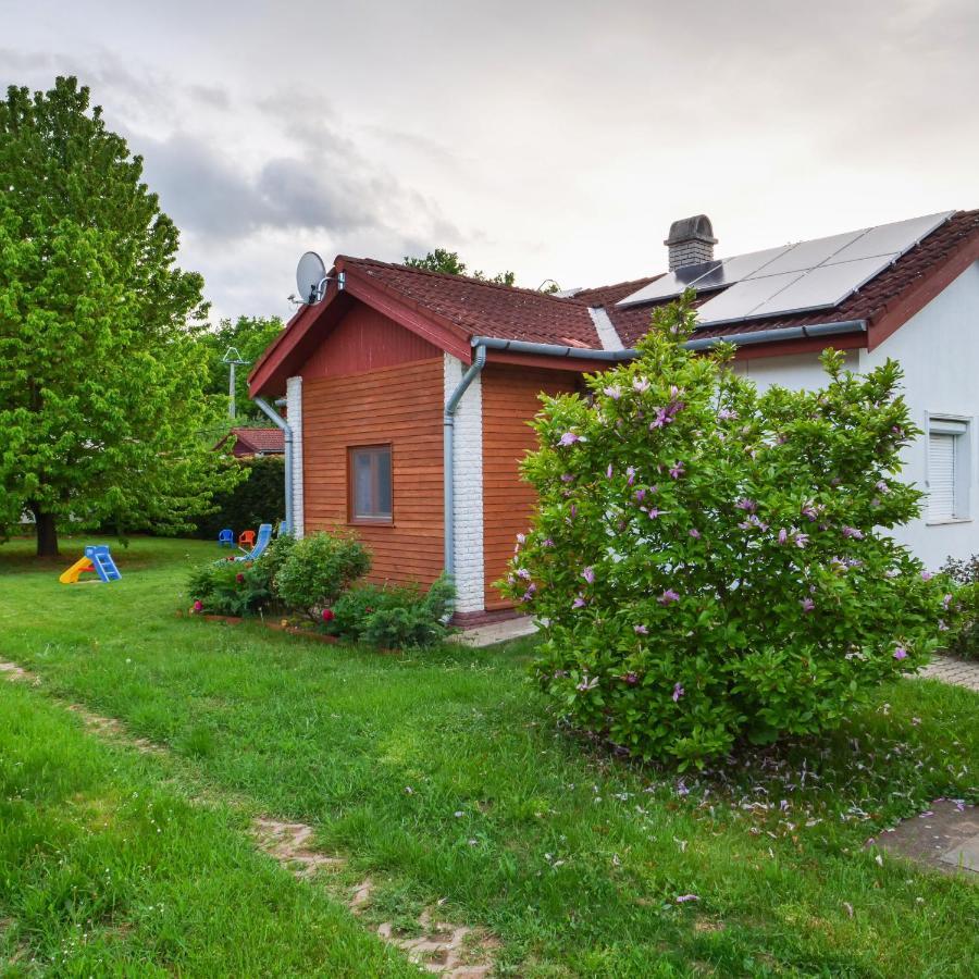Cseresznyés Apartman Berekfürdő Extérieur photo